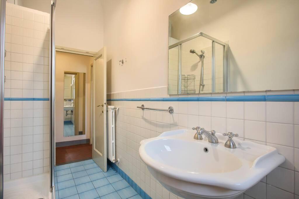Palazzo Borghese 2 Bedroom Florence Buitenkant foto